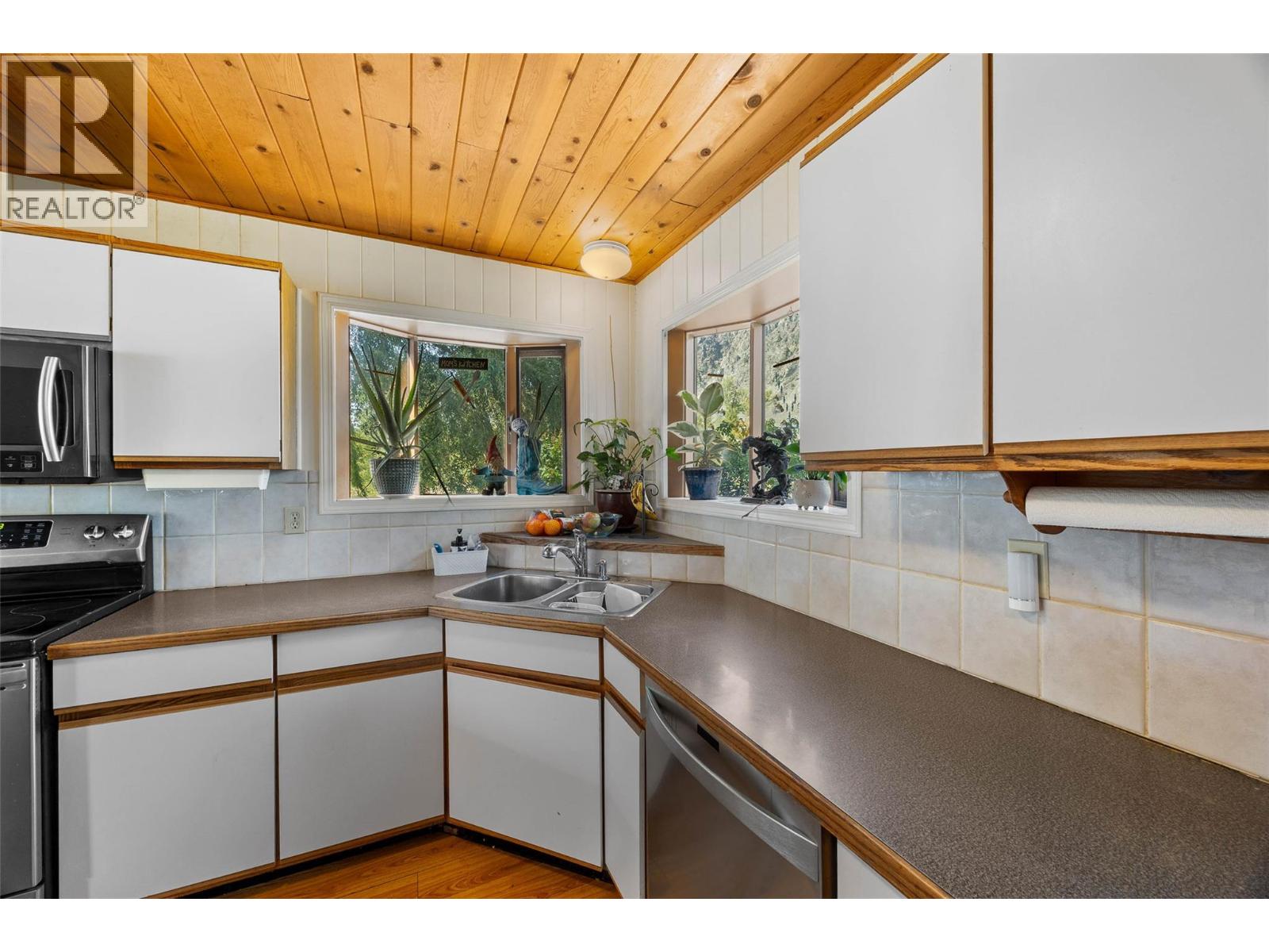 1815 NICOLLS ROAD - 11