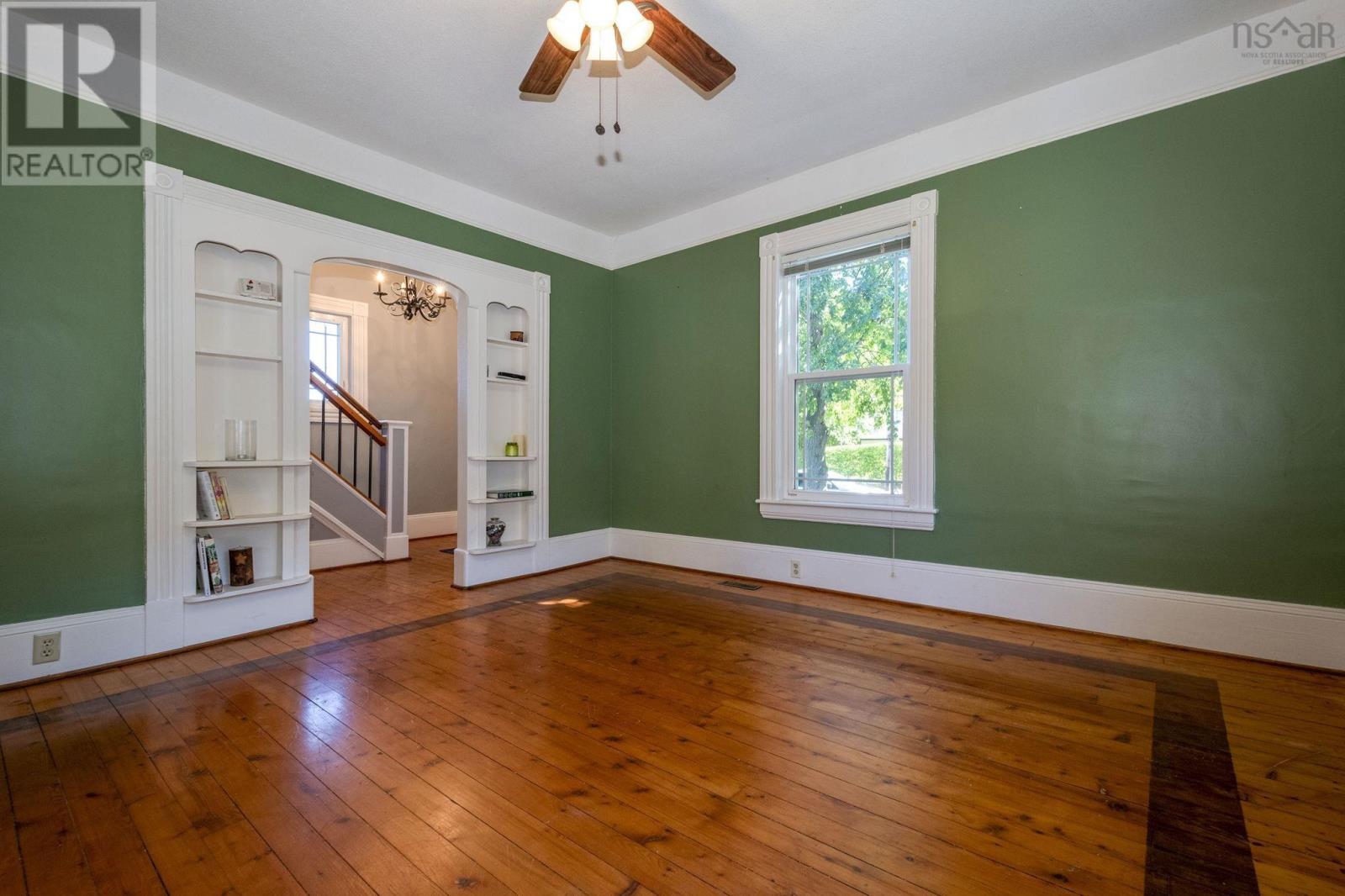 Property 20 of 39 of 419 Main Street