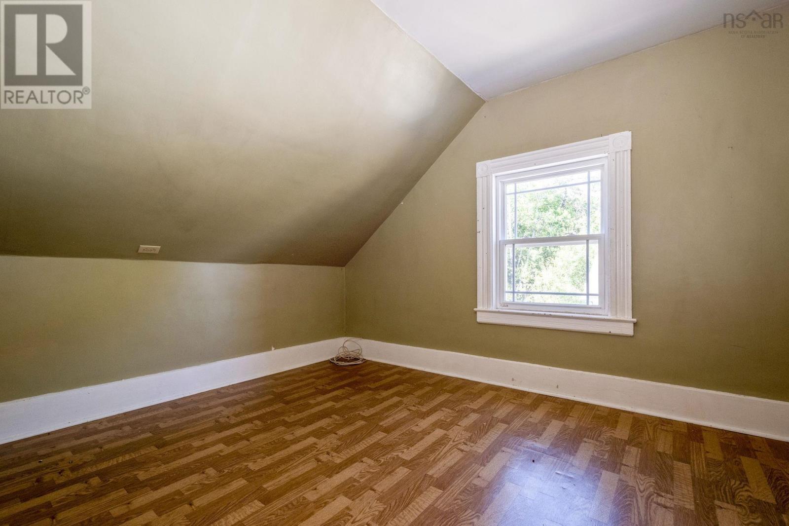 Property 39 of 39 of 419 Main Street