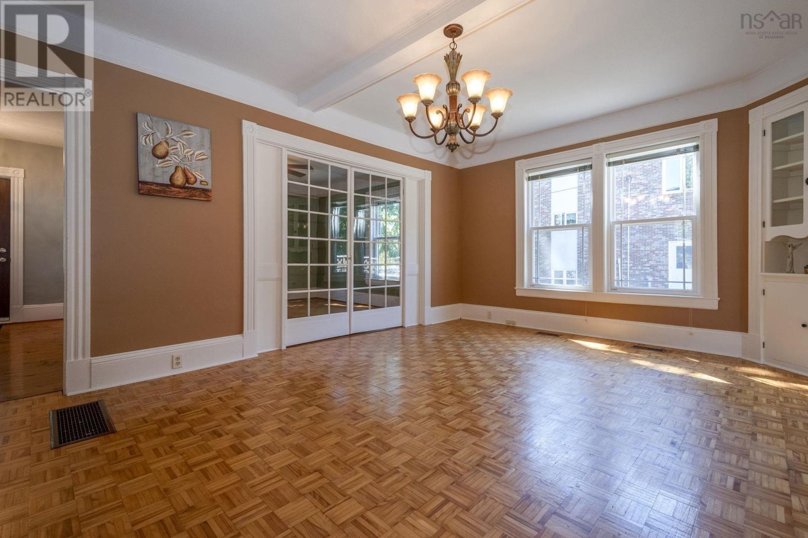 Property 33 of 39 of 419 Main Street