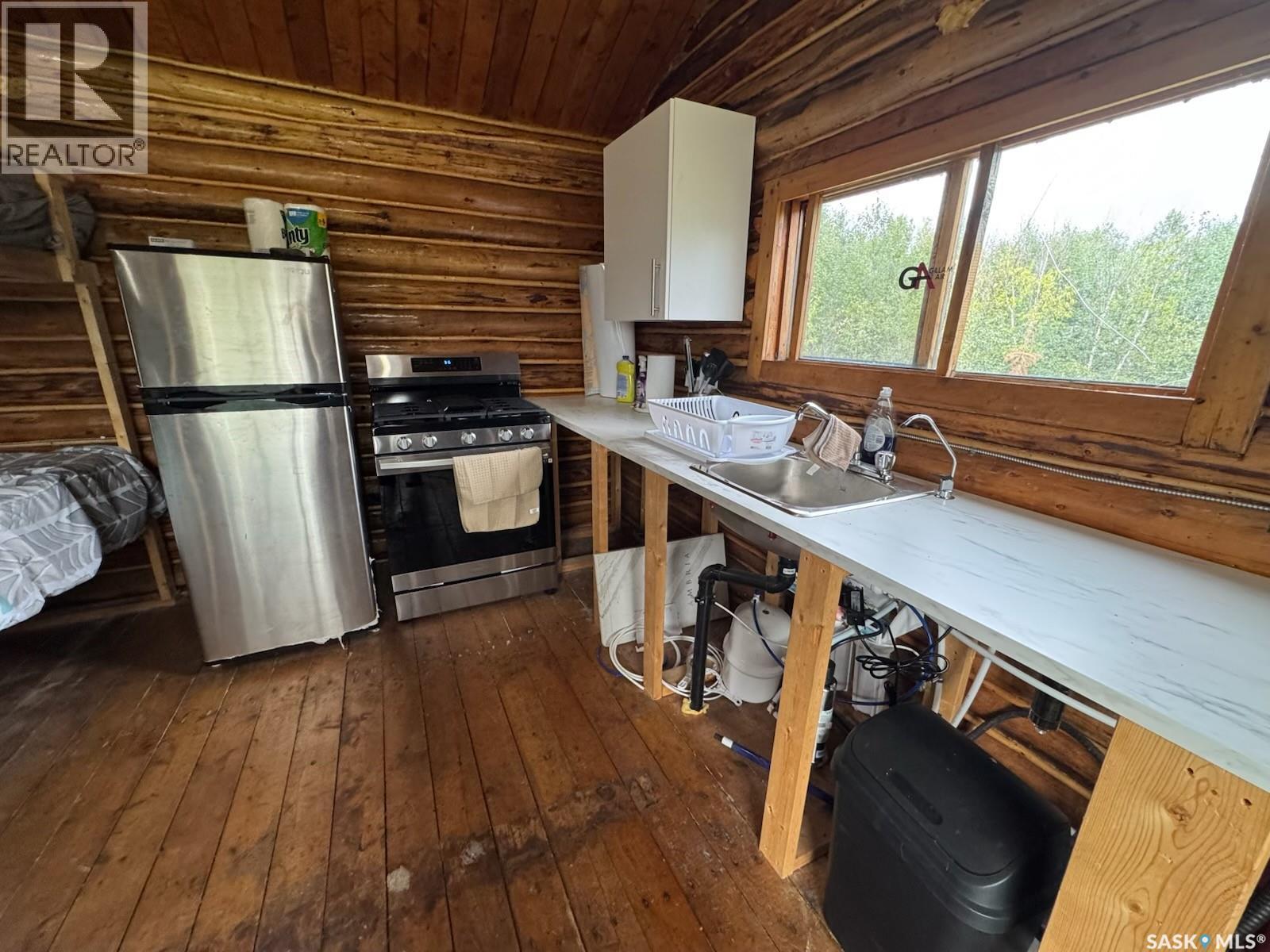 Cabin on Island Near Mooney Beach - 9