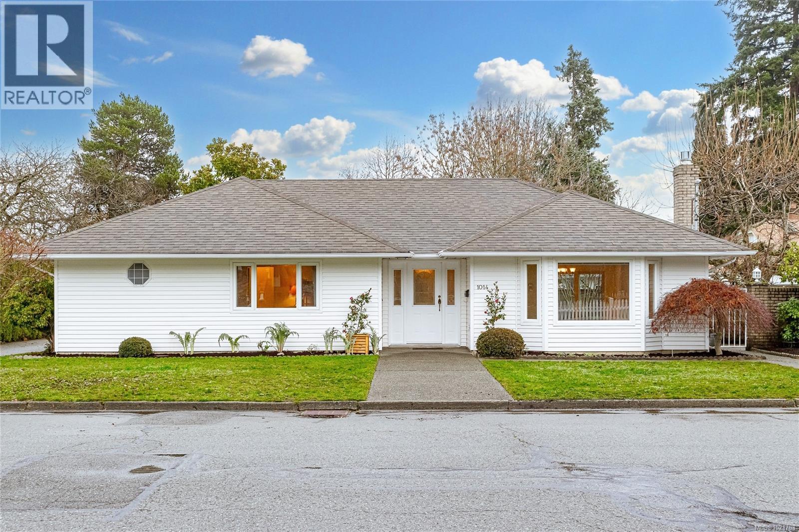 1014 Holmes St, Duncan