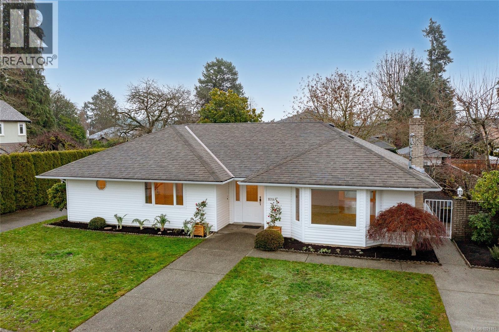 1014 Holmes St, Duncan