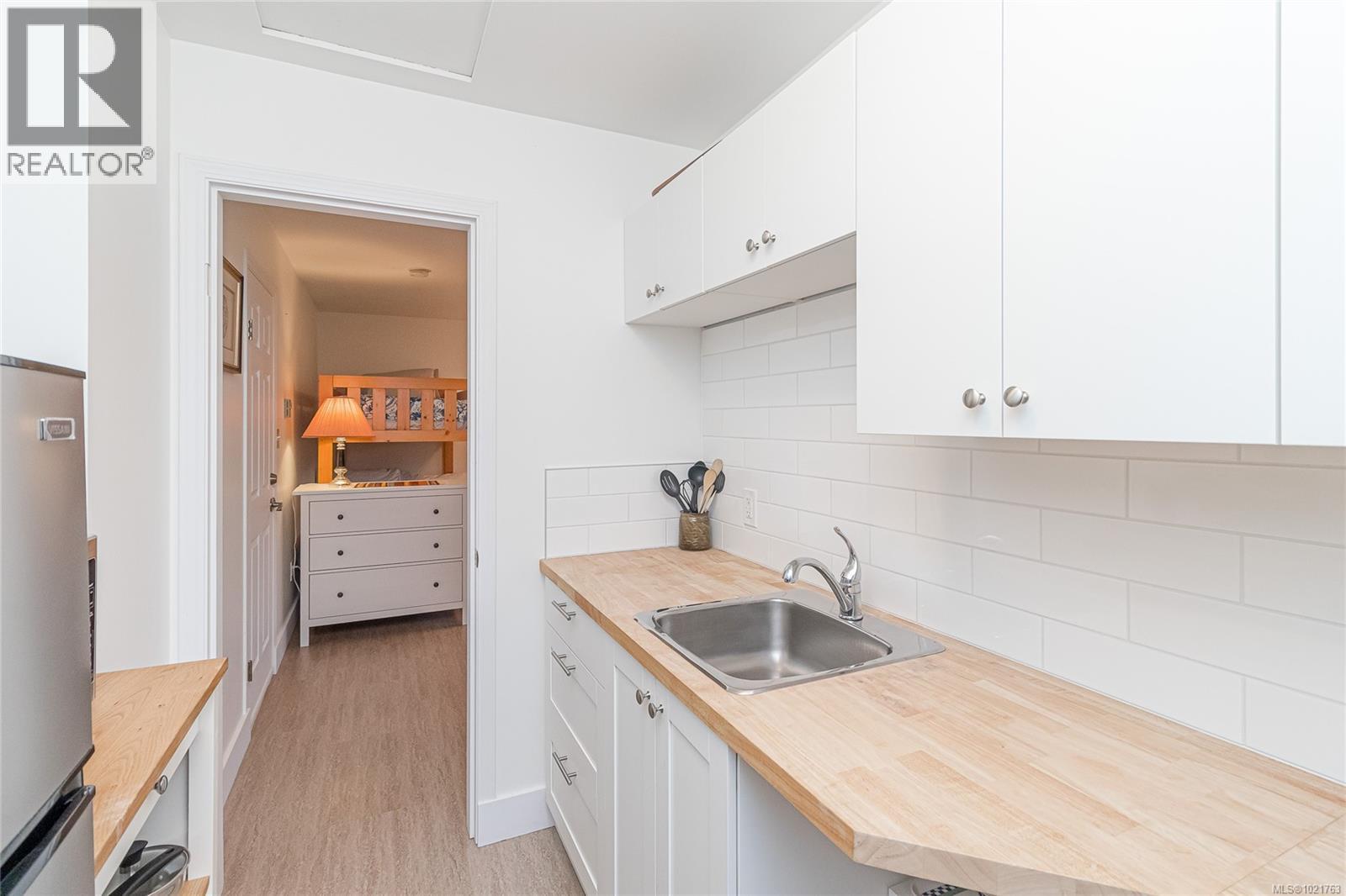 1014 Holmes St, Duncan