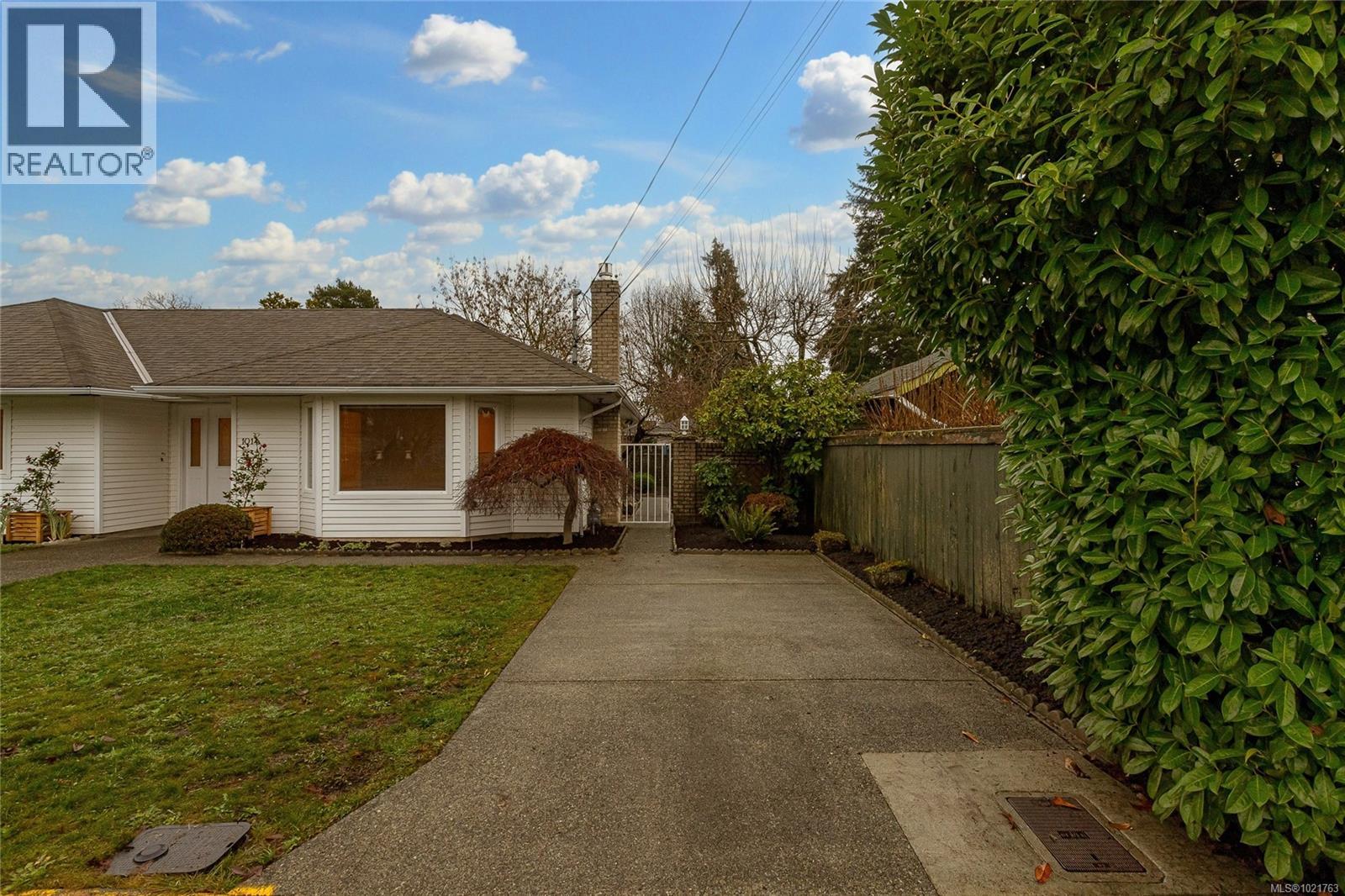 1014 Holmes St, Duncan