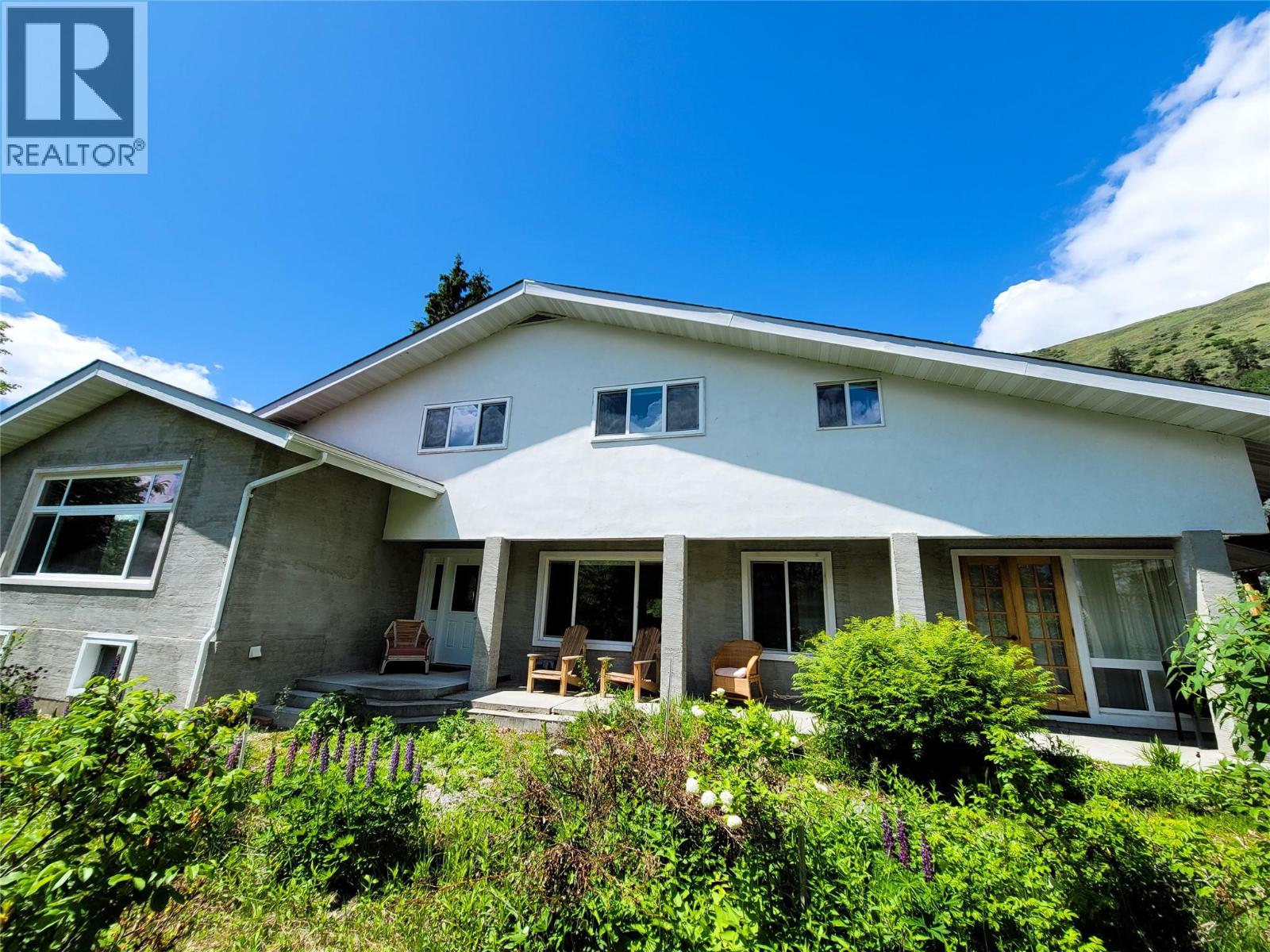 5855 Spencer Road, Grand Forks