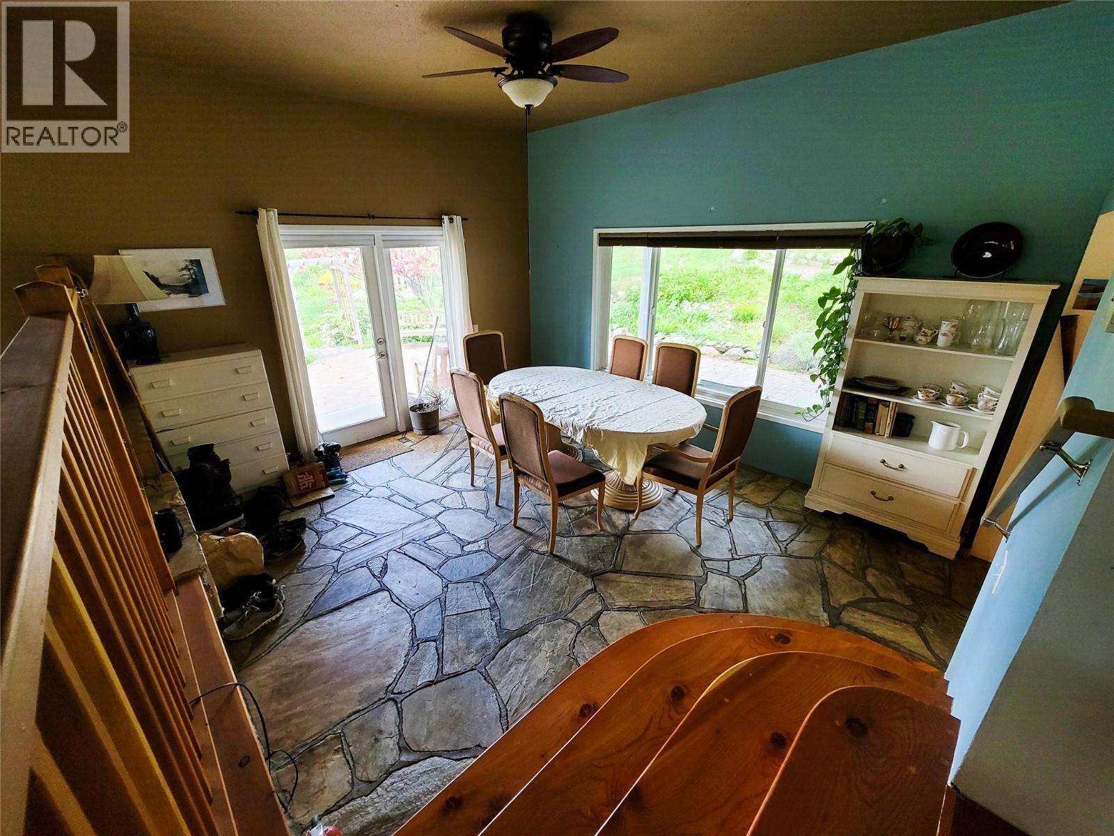 5855 Spencer Road, Grand Forks