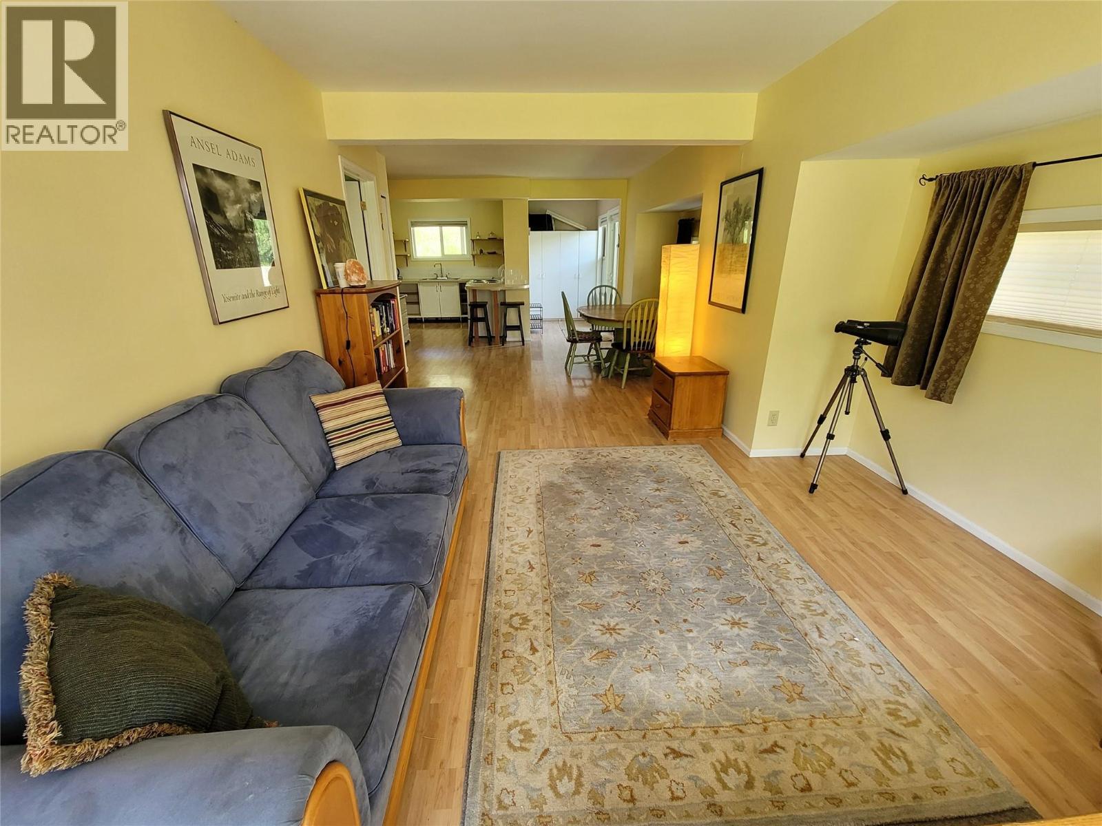 5855 Spencer Road, Grand Forks