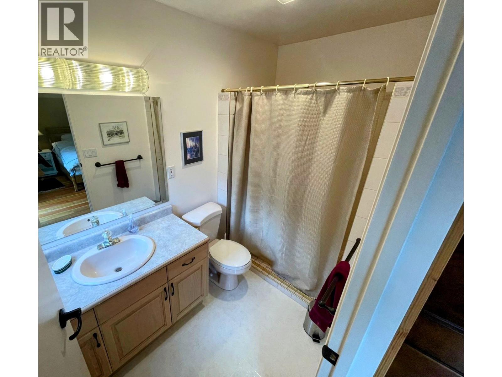 5855 Spencer Road, Grand Forks