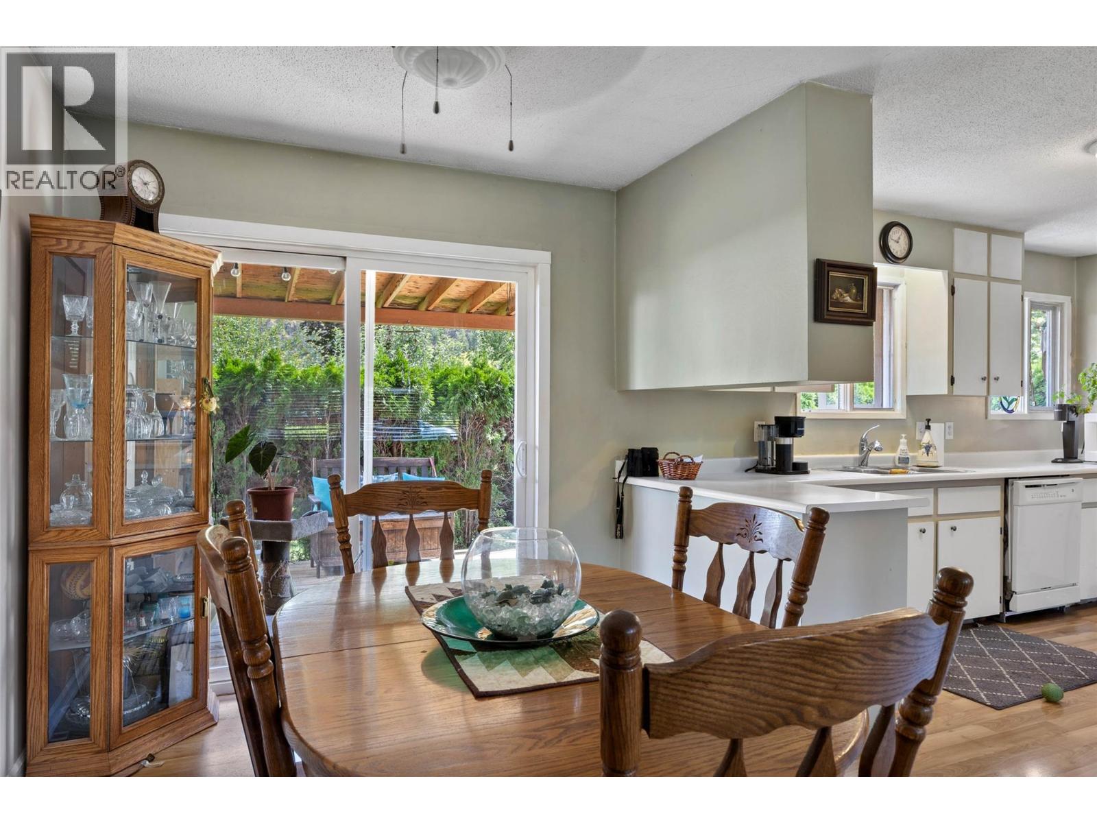 229 Lakeshore Drive, Chase