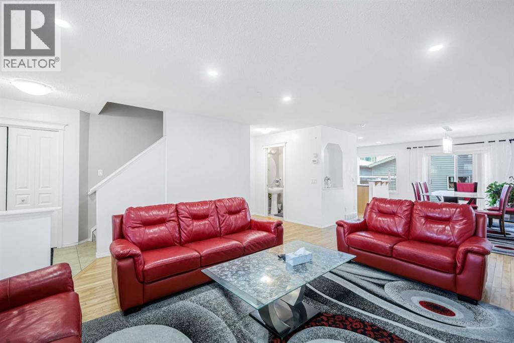 Single Family House for Sale in  Evansford Grove NW Evanston Calgary 