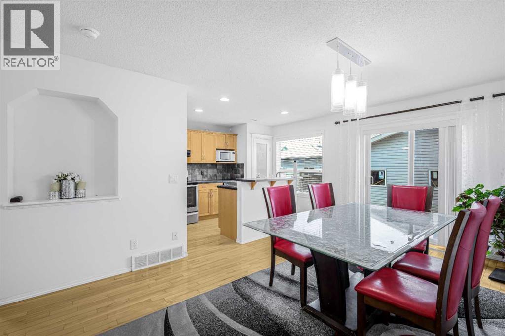 102 Evansford Grove NW, Calgary, Alberta