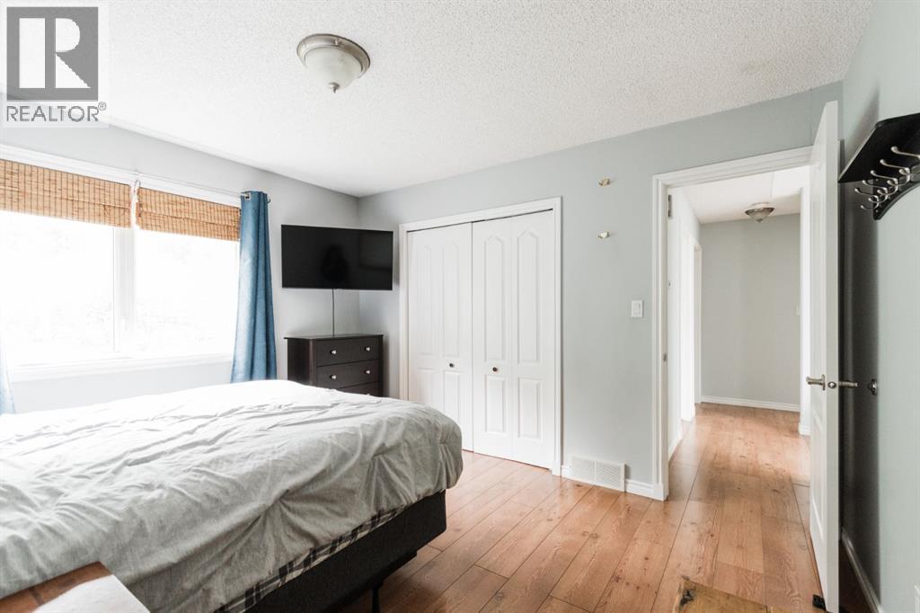 5407 Draper Road, Fort McMurray