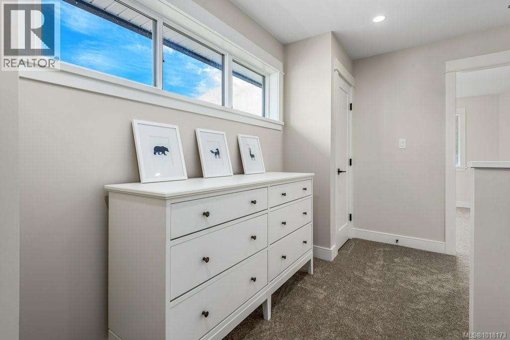 202 2580 Brookfield Dr, Courtenay