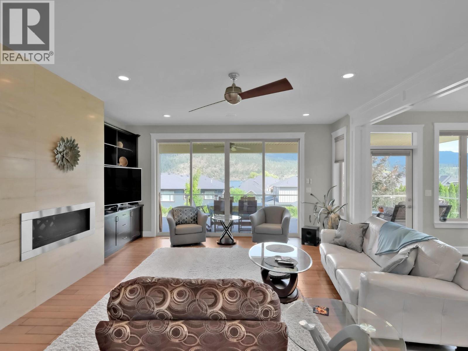 18451 Crystal Waters Road Unit# 16, Lake Country