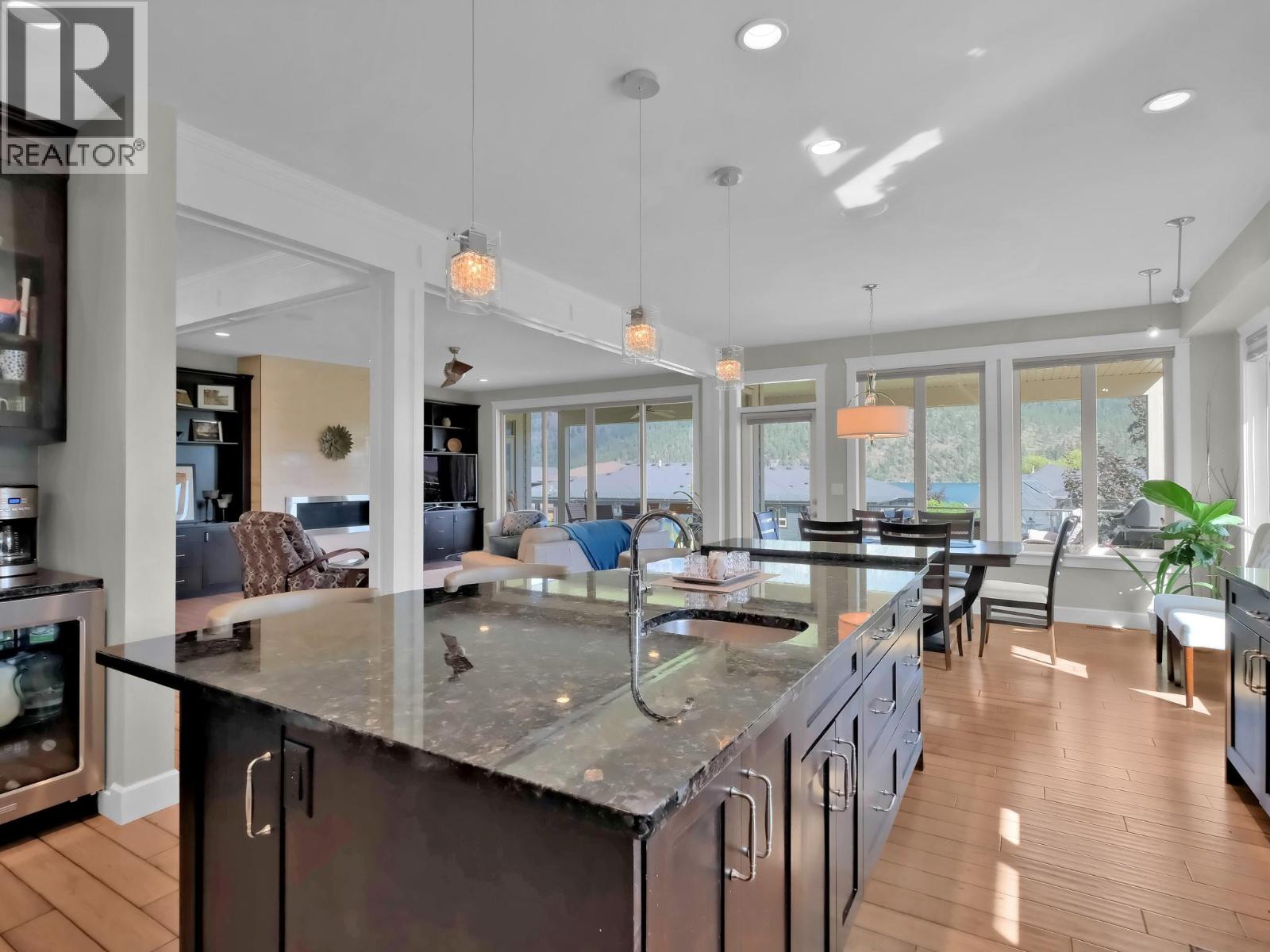 18451 Crystal Waters Road Unit# 16, Lake Country