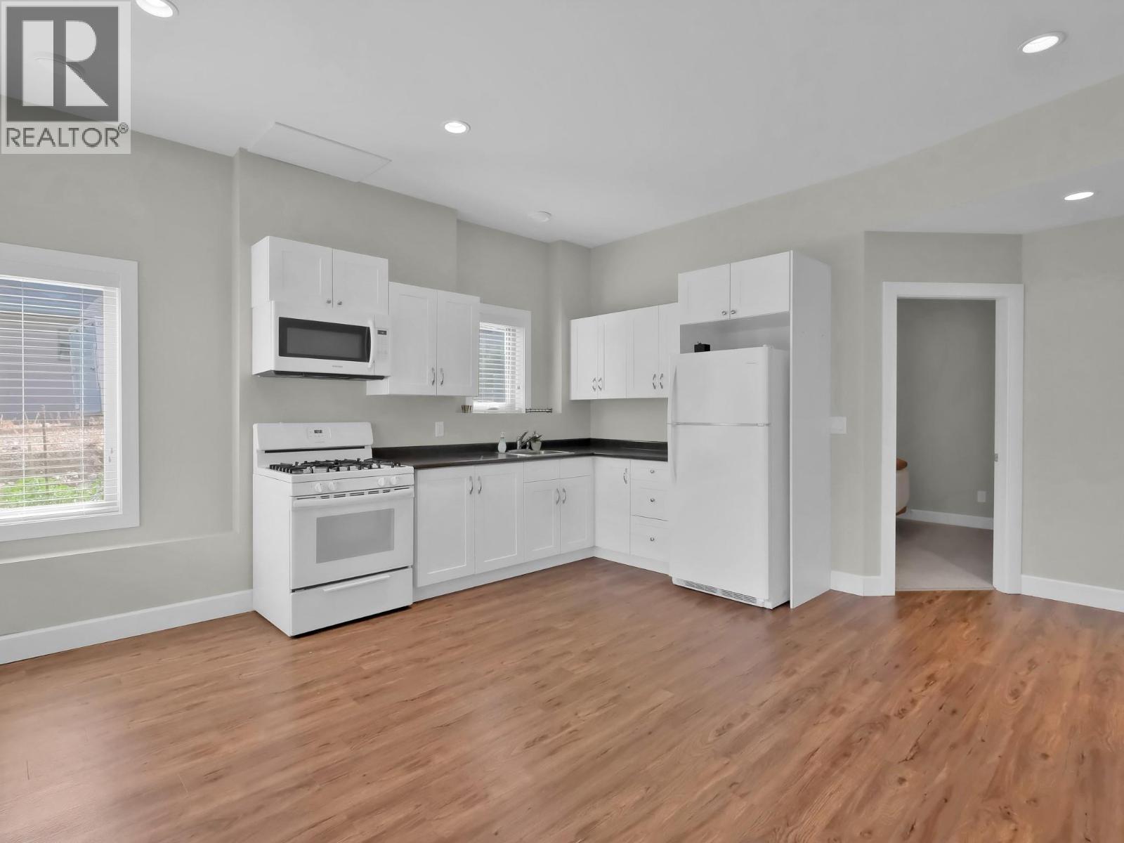 18451 Crystal Waters Road Unit# 16, Lake Country