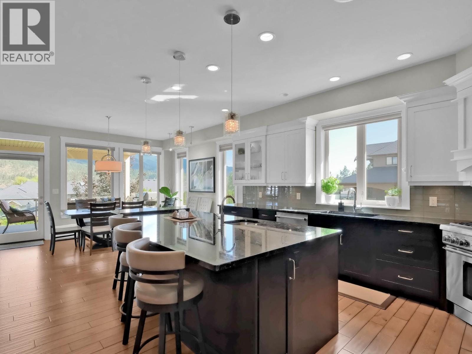 18451 Crystal Waters Road Unit# 16, Lake Country