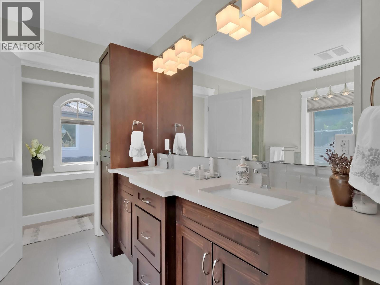 18451 Crystal Waters Road Unit# 16, Lake Country