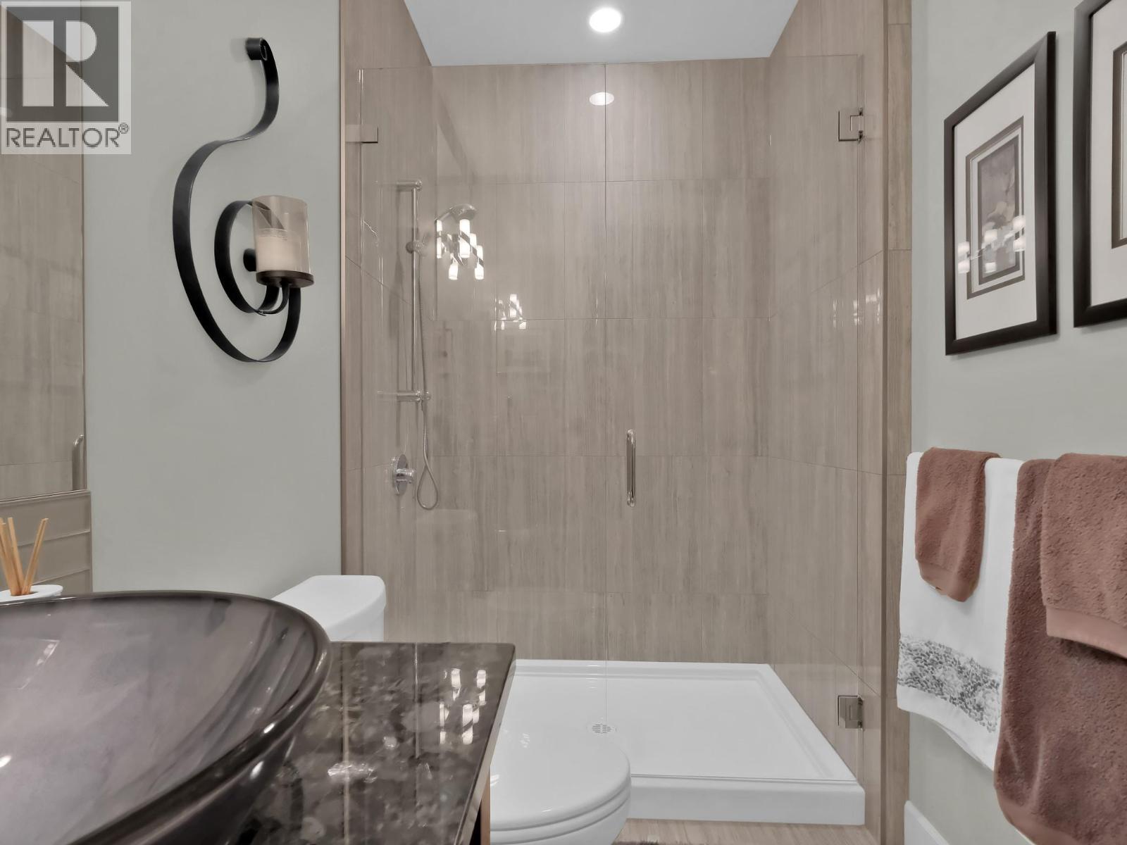 18451 Crystal Waters Road Unit# 16, Lake Country