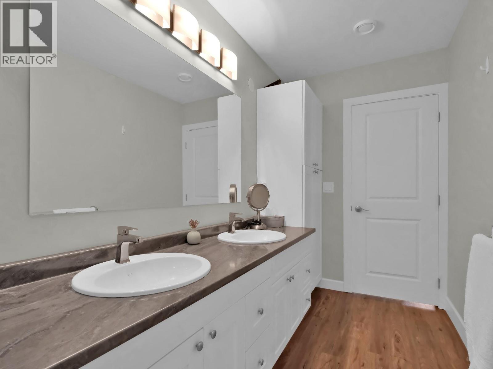 18451 Crystal Waters Road Unit# 16, Lake Country