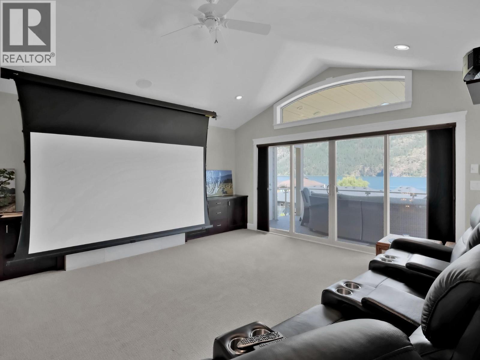 18451 Crystal Waters Road Unit# 16, Lake Country