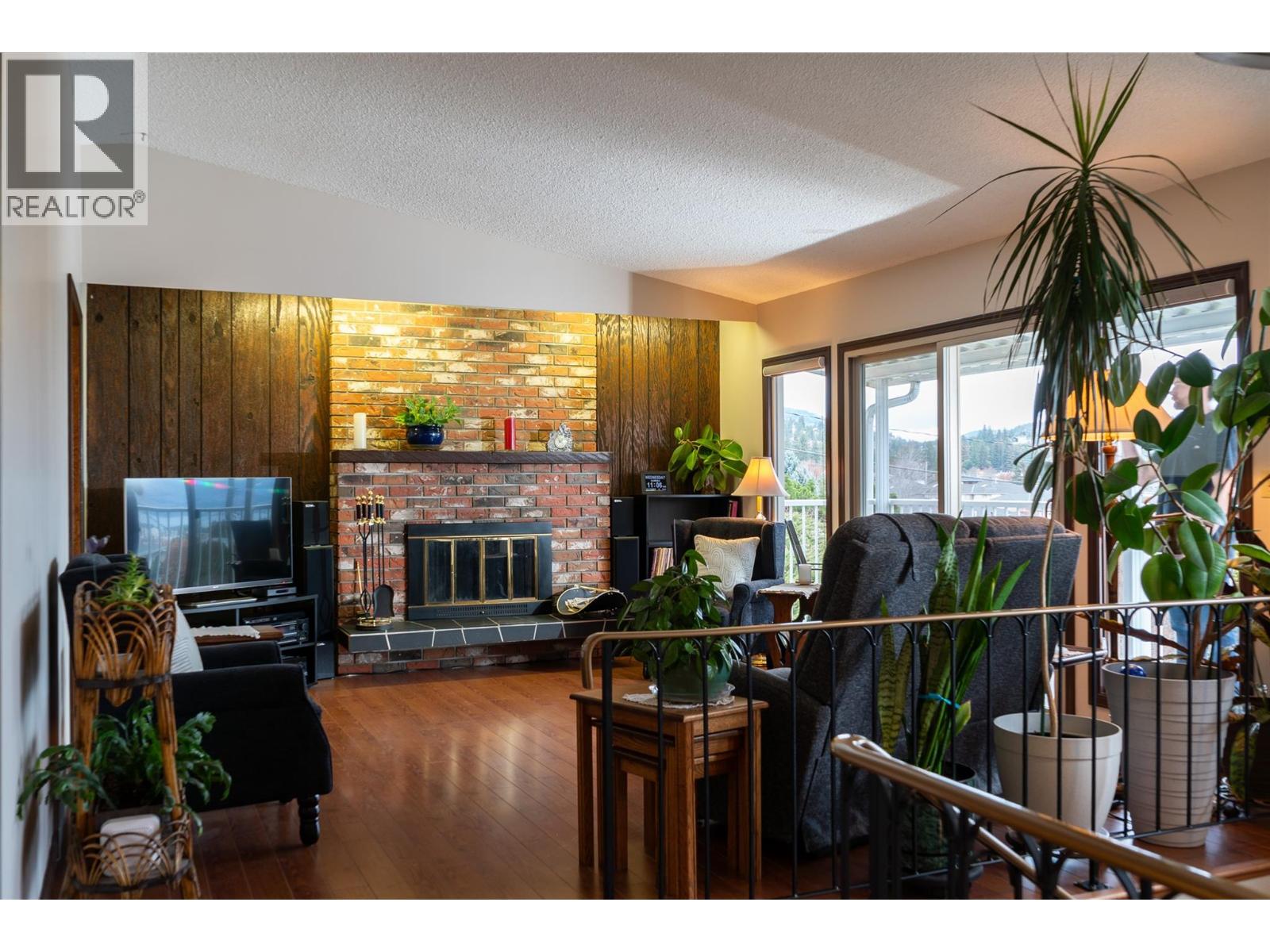 2489 Chieftain Road - 23