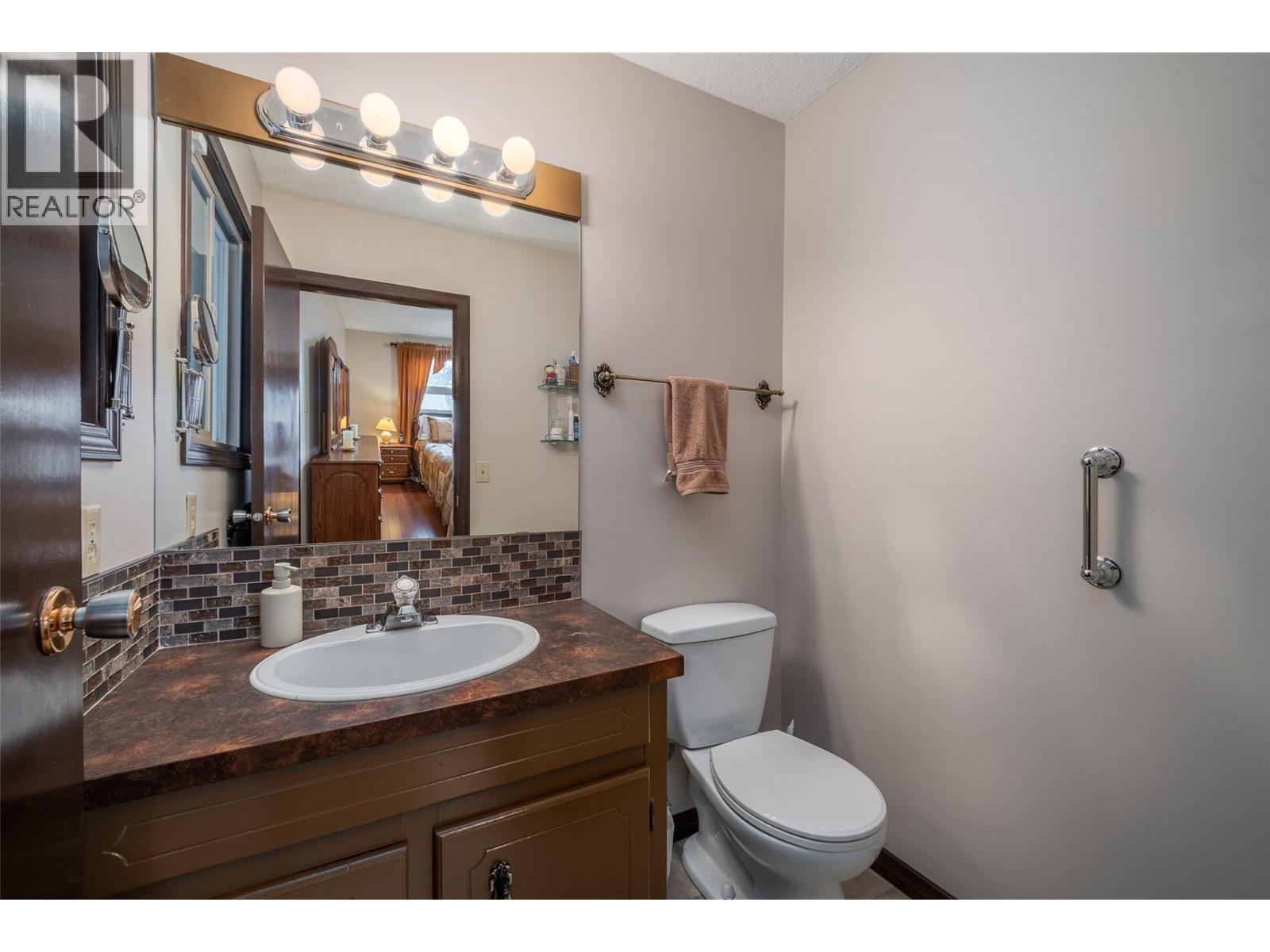  2489 Chieftain Road, West Kelowna