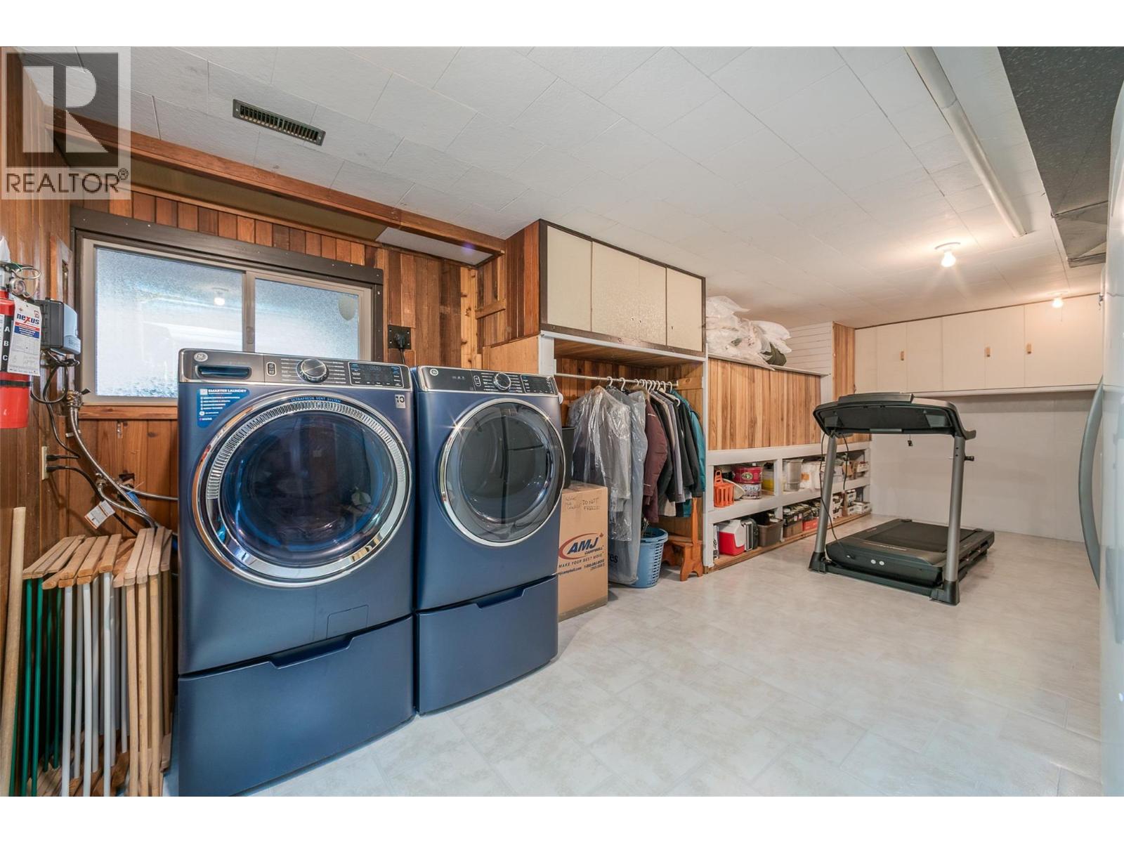 2489 Chieftain Road - 36