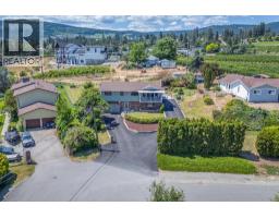  2489 Chieftain Road, West Kelowna