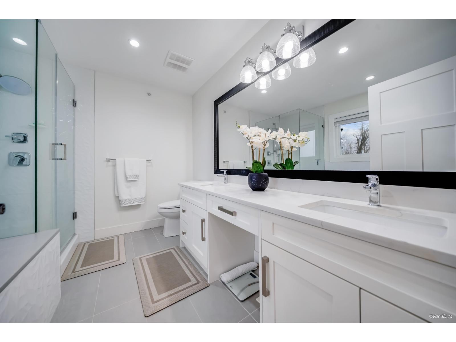 8476 FOREST GATE DRIVE, Eastern Hillsides, Chilliwack