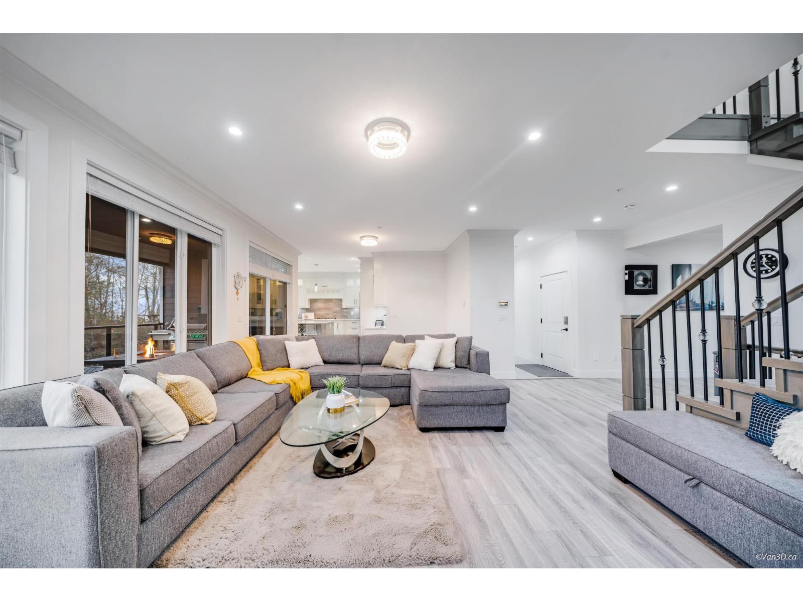 8476 FOREST GATE DRIVE, Eastern Hillsides, Chilliwack