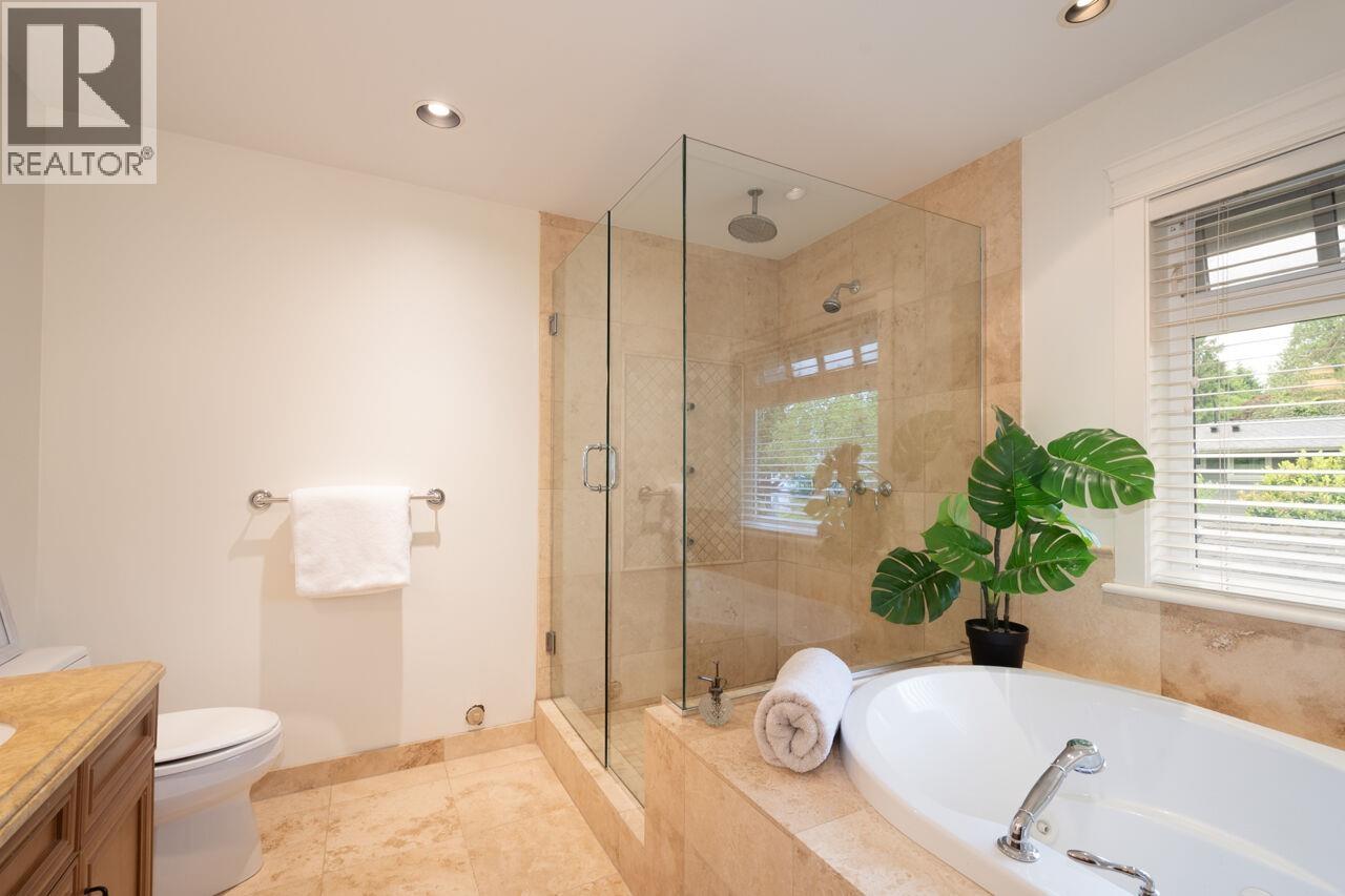 1050 11TH STREET, West Vancouver