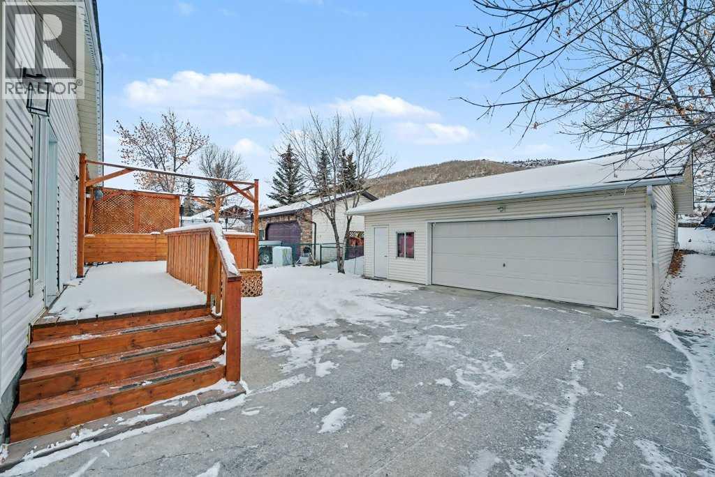 46 Benchlands Drive, Cochrane