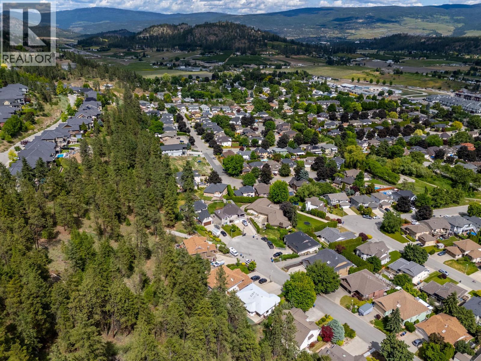  125 Applecrest Court, Kelowna