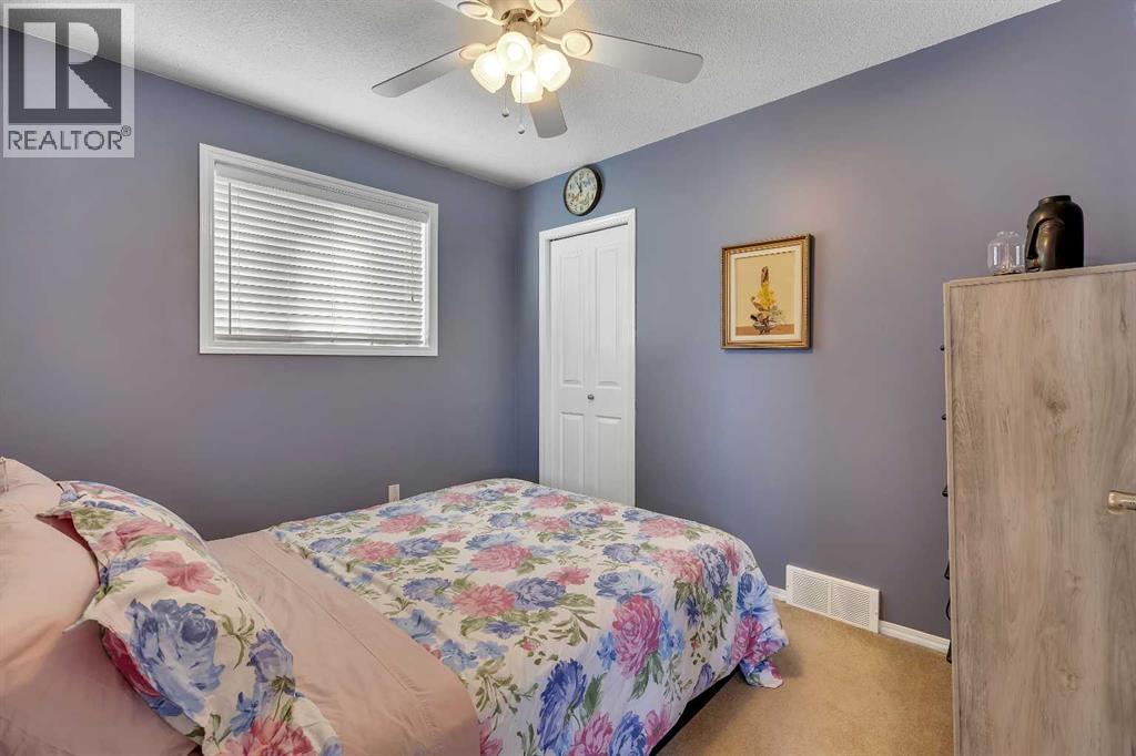 Single Family House for Sale in  Covepark Close NE Coventry Hills Calgary 