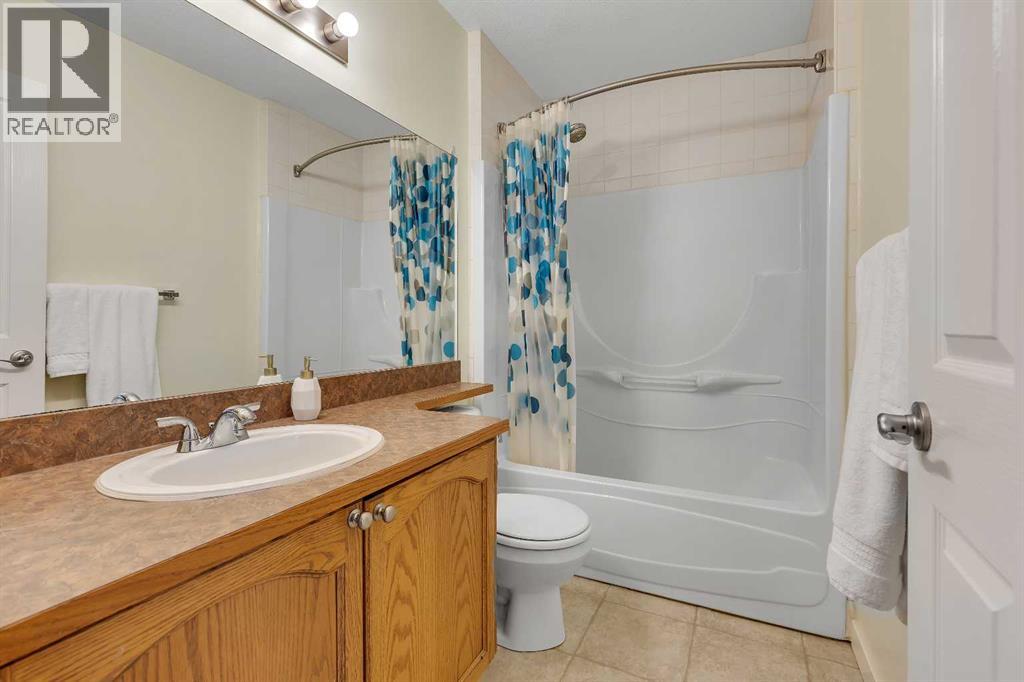 Single Family House for Sale in  Covepark Close NE Coventry Hills Calgary 