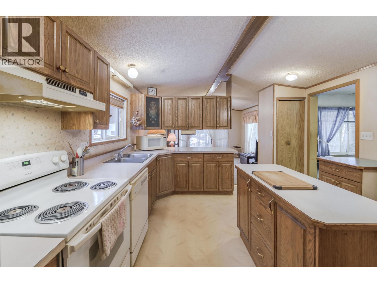 3541 SELLARS ROAD, Canim Lake