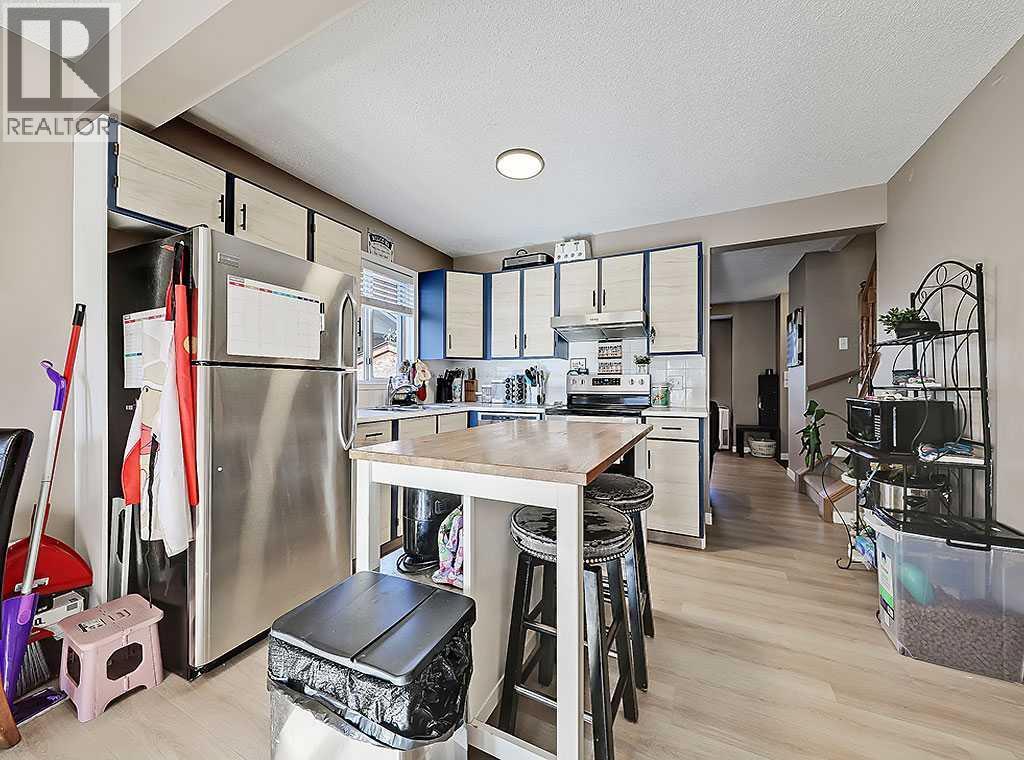 Single Family House for Sale in  Coventry Close NE Coventry Hills Calgary 