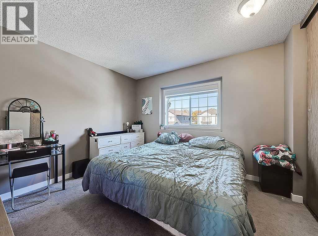 Single Family House for Sale in  Coventry Close NE Coventry Hills Calgary 
