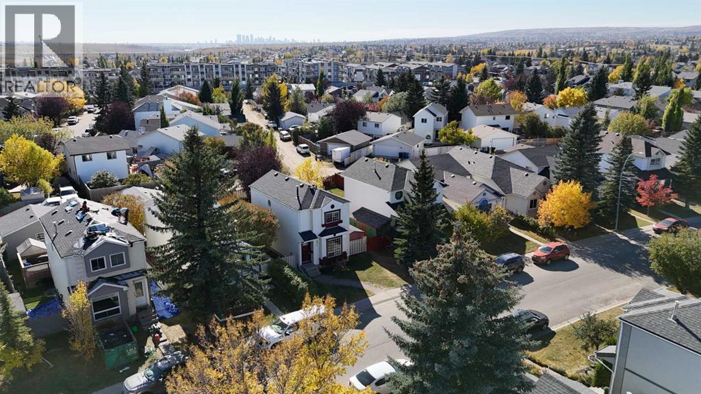 Single Family House for Sale in  Coventry Close NE Coventry Hills Calgary 