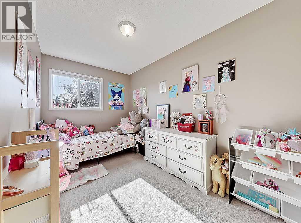 Single Family House for Sale in  Coventry Close NE Coventry Hills Calgary 