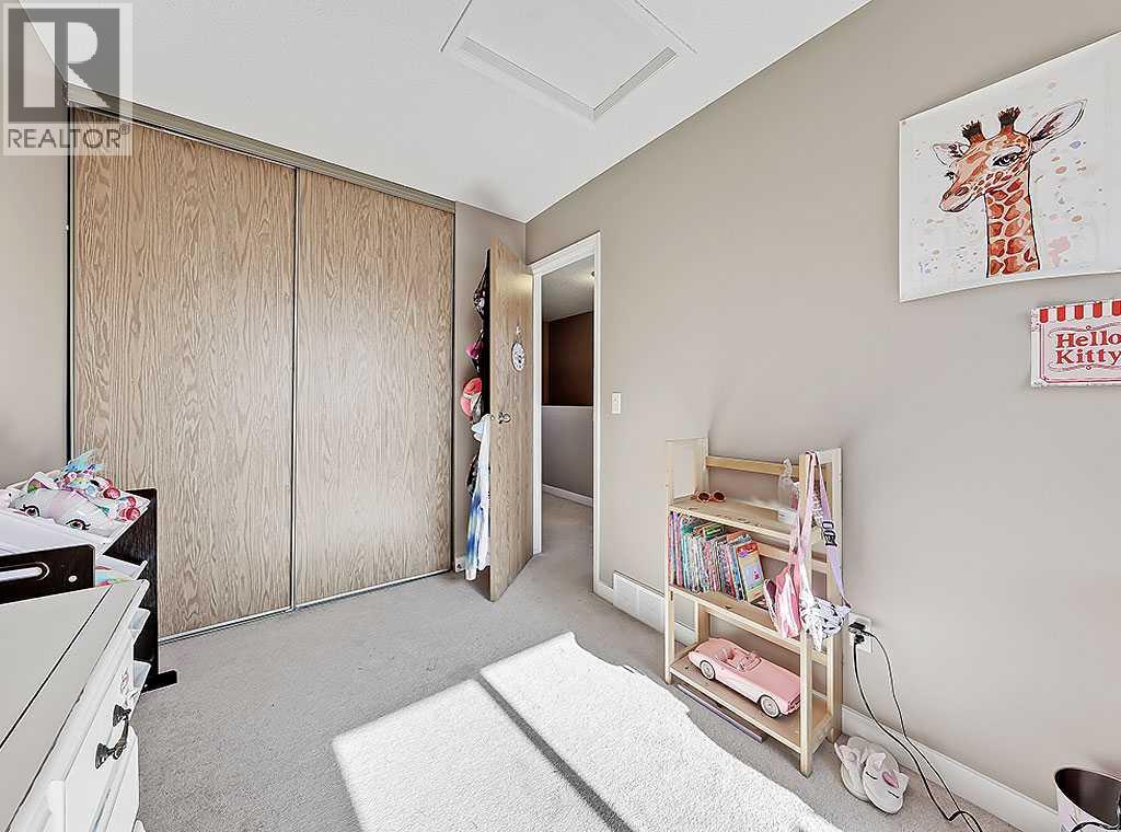 Single Family House for Sale in  Coventry Close NE Coventry Hills Calgary 