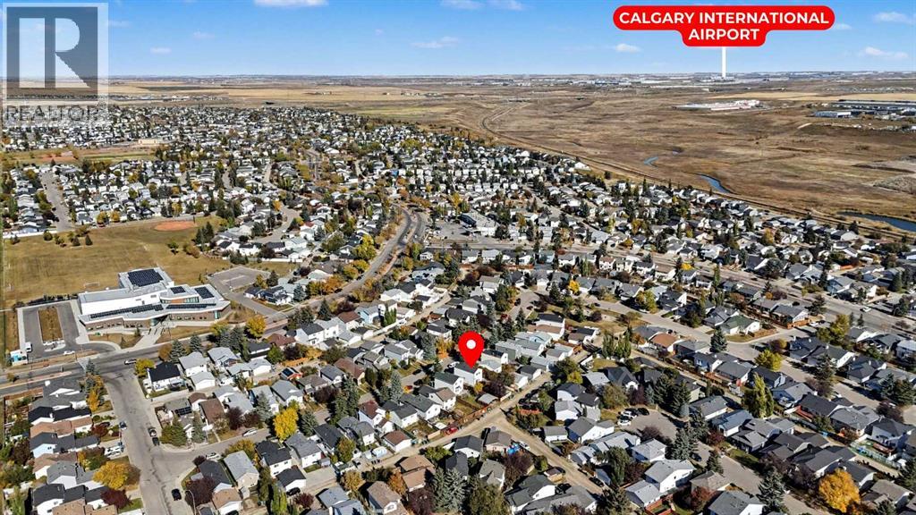 Single Family House for Sale in  Coventry Close NE Coventry Hills Calgary 
