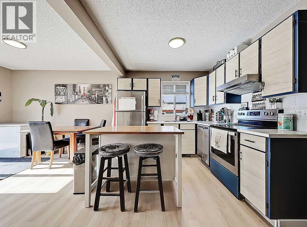 Single Family House for Sale in  Coventry Close NE Coventry Hills Calgary 