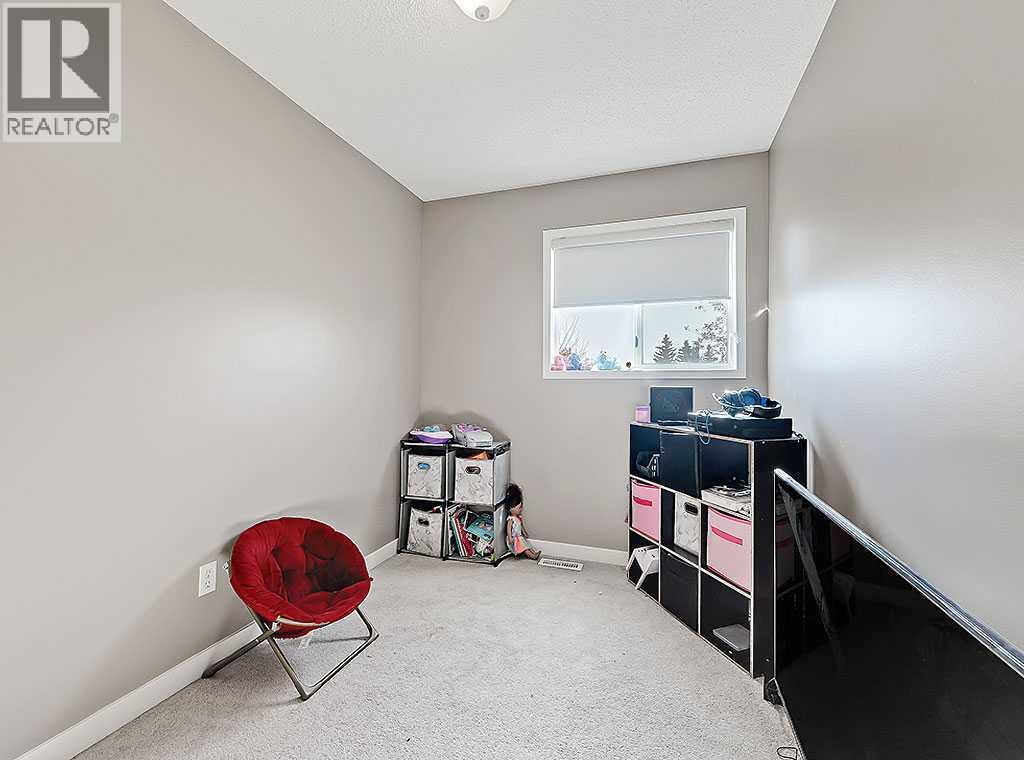 Single Family House for Sale in  Coventry Close NE Coventry Hills Calgary 