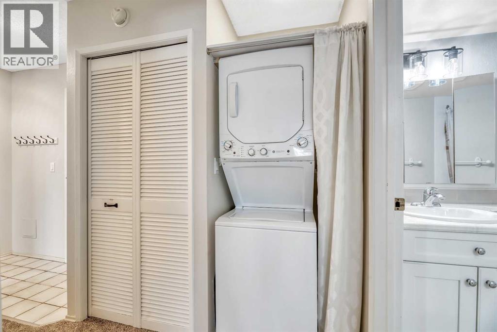 Single Family House for Sale in    Avenue SW Downtown Commercial Core Calgary 