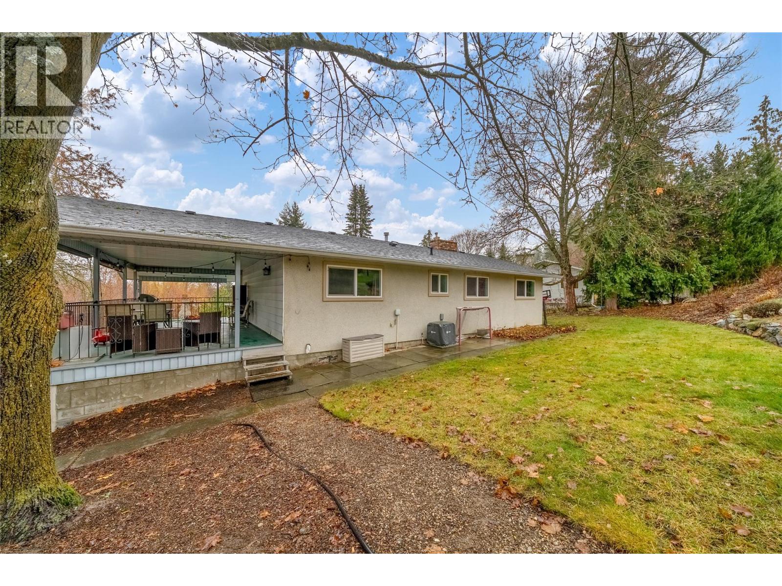 2150 1 Avenue NE, Salmon Arm