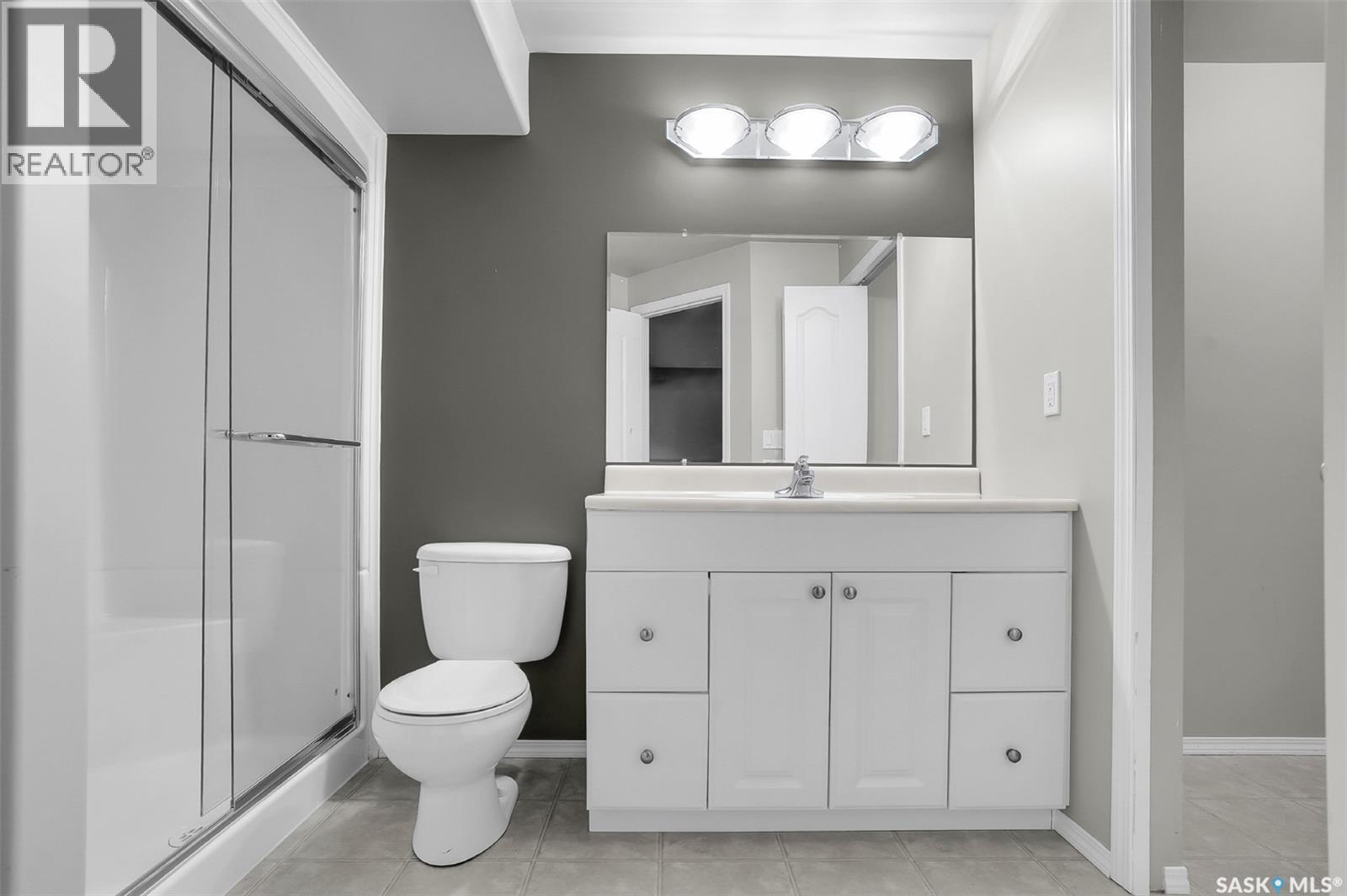 Single Family House 2 Level for Sale in   HERITAGE GREEN Saskatoon 