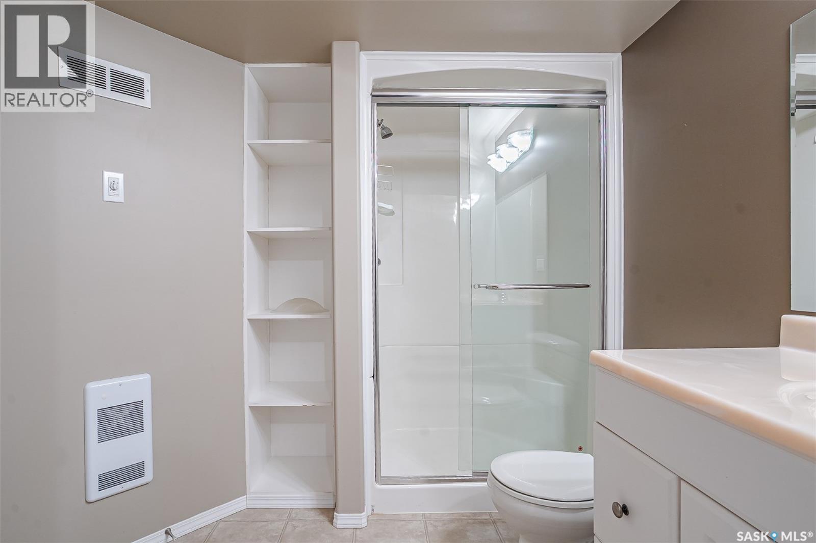 Single Family House 2 Level for Sale in   HERITAGE GREEN Saskatoon 